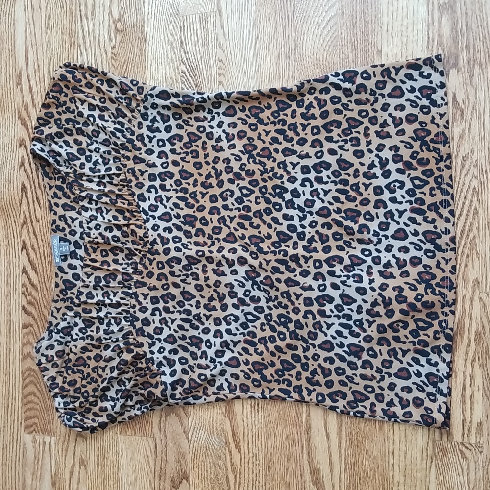 (S) Spanner Cheetah Animal Print Ruched Back Detail Short Sleeve Top
